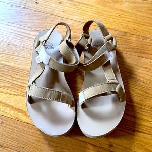 Teva midform nude tan leather sandal